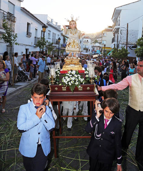 PROCESION CORPUS CHRISTI ARROYO DE LA MIEL 11