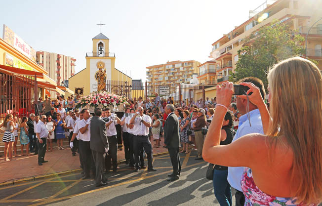 PROCESION VIRGEN DEL CARMEN 2014 1