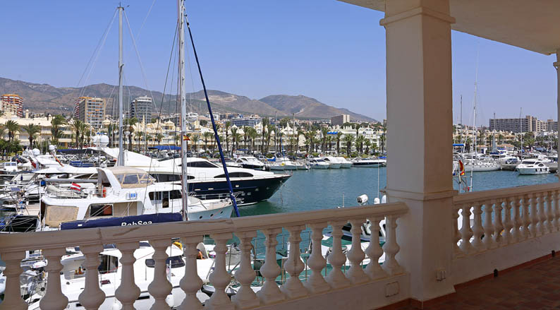 PUERTO DEPORTIVO DE BENALMADENA