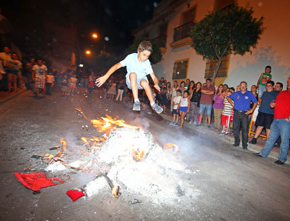 QUEMA DE JUAS EN CALLES DE BENALMADENA 3