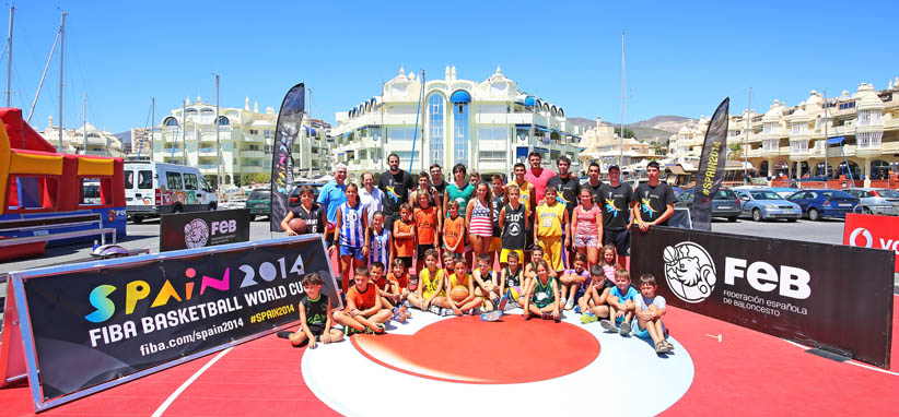 ROAD SHOW BALONCESTO EN PUERTO DEPORTIVO BENALMADENA