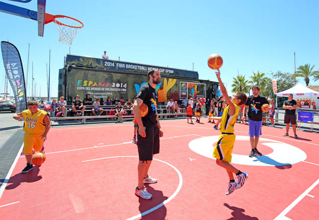 ROAD SHOW BALONCESTO EN PUERTO DEPORTIVO BENALMADENA 5