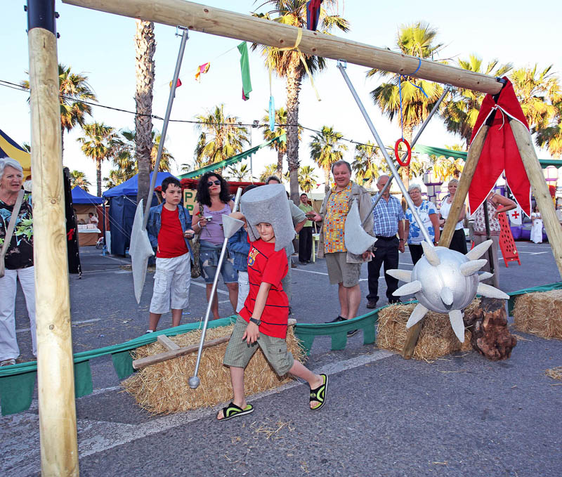 AMBIENTE MERCADO MEDIEVAL Y MITOLOGIAS MARINAS 4