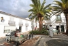 AYUNTAMIENTO REALIZA TRABAJOS FITOSANITARIOS EN PALMERAS DE PLAZA ANDALUCIA DE BENALMADENA PUEBLO AYUNTAMIENTO REALIZA TRABAJOS FITOSANITARIOS EN PALMERAS DE PLAZA ANDALUCIA DE BENALMADENA PUEBLO