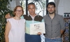 CONCEJALES ELENA GALAN Y JUAN RAMON HERNANDEZ ENTREGAN PREMIO AL GANADOR CERTAMEN DE PINTURA FELIPE ORLANDO