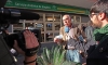 YO PRODUCTO ANDALUZ REPARTE PARTICIPACION LOTERIA NAVIDAD ENTRE DESEMPLEADOS BENALMADENA YO PRODUCTO ANDALUZ REPARTE PARTICIPACION LOTERIA NAVIDAD ENTRE DESEMPLEADOS BENALMADENA
